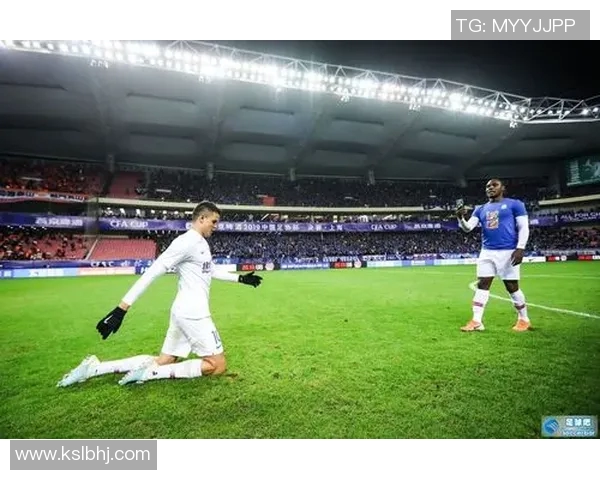 足坛巨星赛场无敌场下却秒怂爆笑盘点那些怕老婆的足球球星